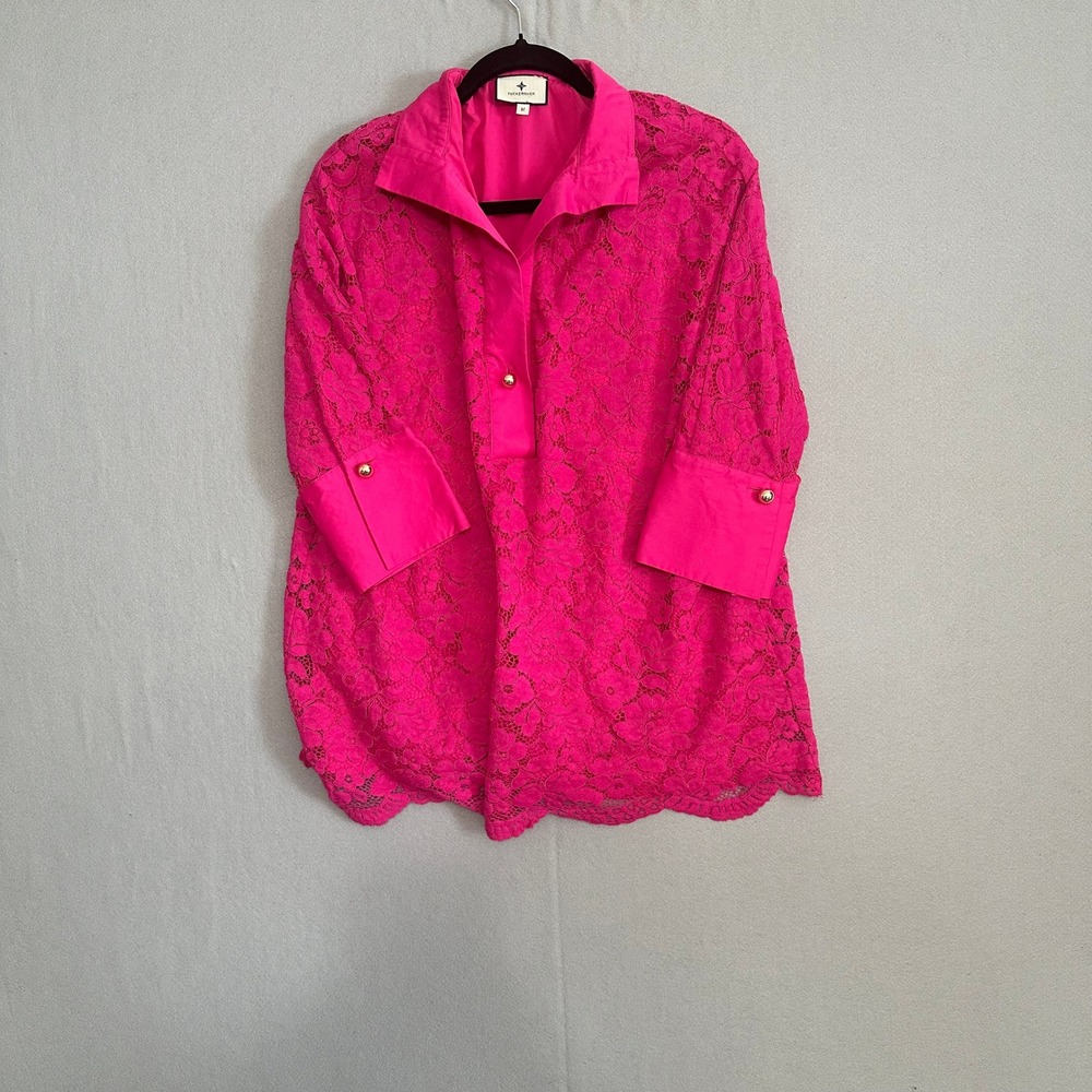 Tuckernuck Women Hot Pink Floral Lace Tunic Top Gold Button Cuff Size Medium‎